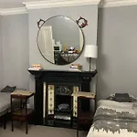 Bumble Bee Lodge